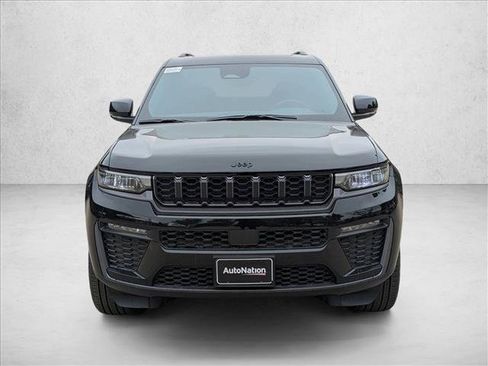 New 2026 Jeep Grand Cherokee Limited w/ Limited Altitude Package AWD/4WD image 5