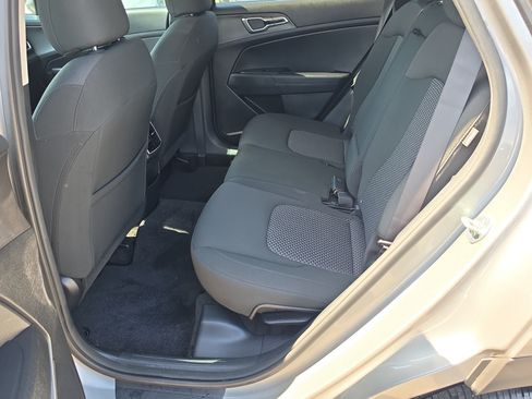 Certified 2025 Kia Sportage LX FWD image 16