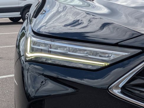 Used 2025 Acura MDX FWD w/ Technology Package image 9