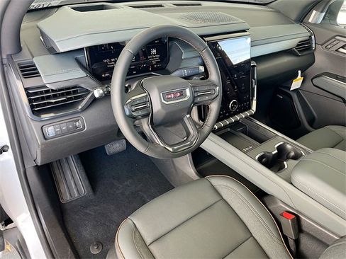 New 2026 GMC Acadia AT4 w/ Luxury Package image 6