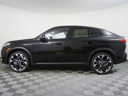 New 2026 BMW X2 xDrive28i w/ Technology Package AWD/4WD image 6