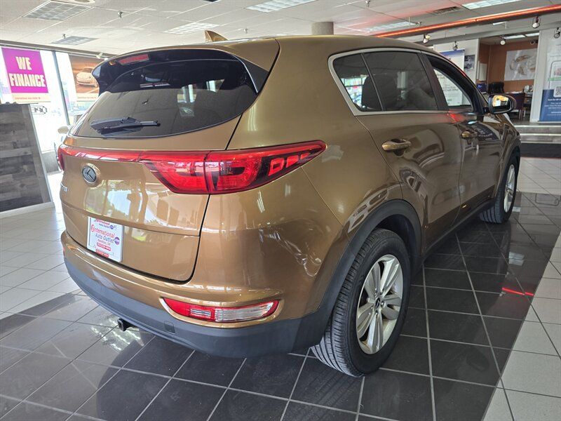 Used 2017 Kia Sportage LX FWD image 4