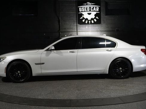 Used 2012 BMW 750Li xDrive image 2