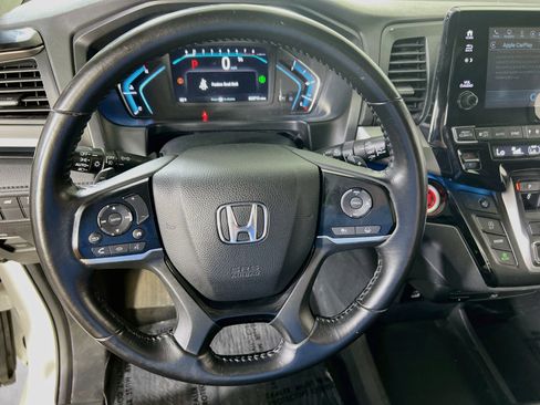 Used 2023 Honda Odyssey Touring image 11