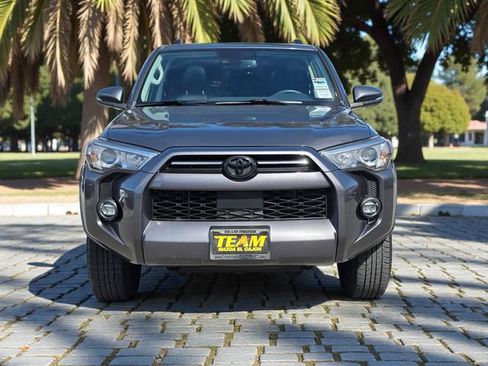 Used 2022 Toyota 4Runner SR5 Premium w/ Moonroof Package image 3