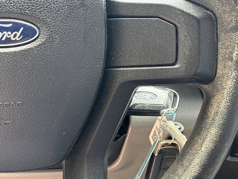 Used 2017 Ford F250 XL w/ Power Equipment Group RWD image 20