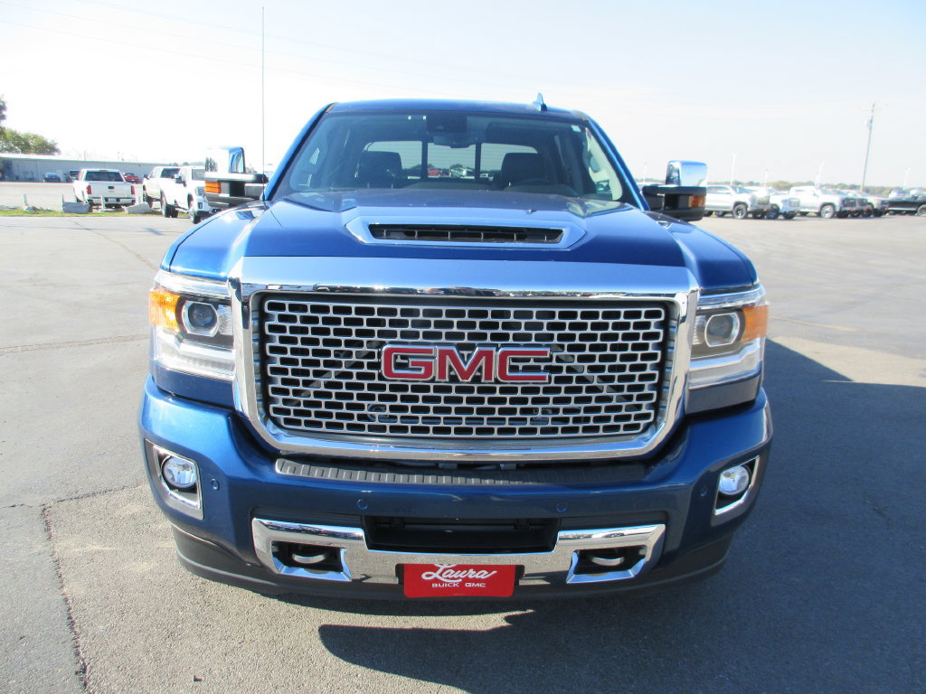 Certified 2017 GMC Sierra 2500 Denali w/ Duramax Plus Package AWD/4WD image 14