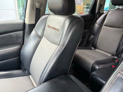 Used 2019 Nissan Pathfinder SV w/ Rock Creek Edition FWD image 22