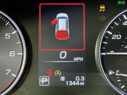 Certified 2025 Subaru Outback Premium w/ Popular Package #1A image 12