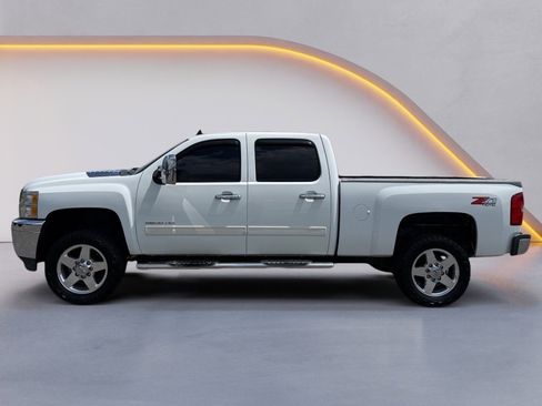 Used 2012 Chevrolet Silverado 2500 LT w/ Suspension Package, Off-Road AWD/4WD image 6