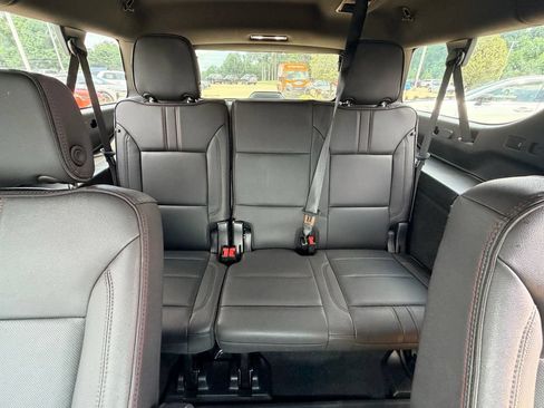 Used 2023 Chevrolet Suburban RST w/ Luxury Package AWD/4WD image 27