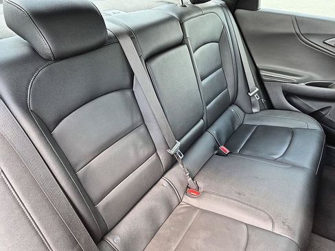 Used 2024 Chevrolet Malibu LT FWD image 32