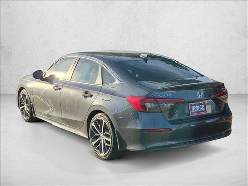 Used 2023 Honda Civic Touring image 7