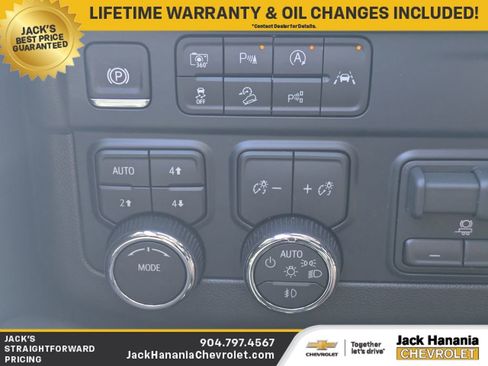 New 2026 Chevrolet Suburban RST w/ Comfort Package AWD/4WD image 23