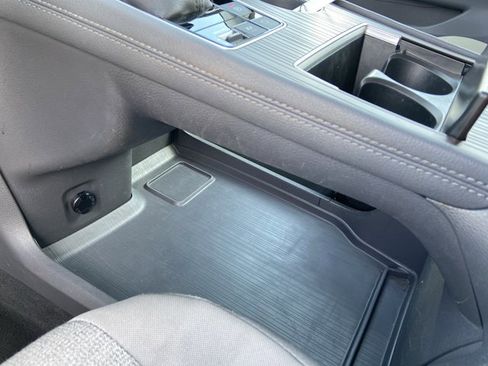 Used 2024 Toyota Sienna LE image 38