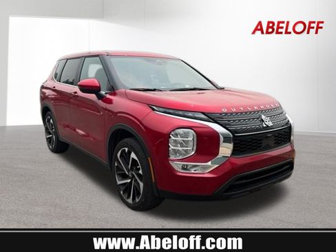 Used 2024 Mitsubishi Outlander SE AWD/4WD image 1