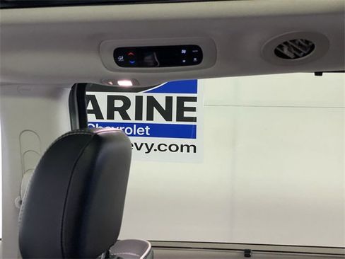 Used 2024 Chrysler Pacifica Limited image 28