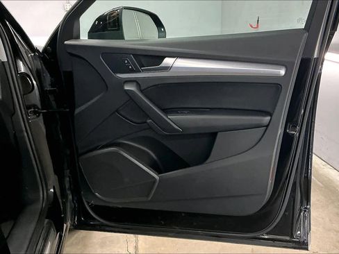 Used 2018 Audi Q5 Premium Plus w/ Premium Plus Package image 26