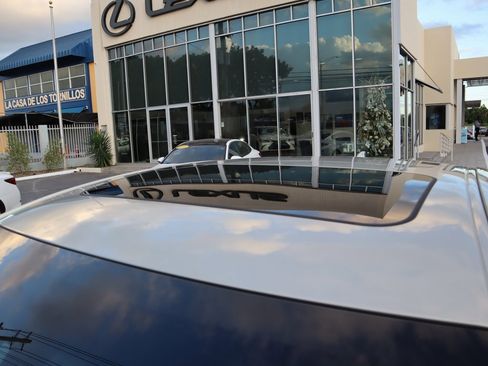 Used 2025 Lexus ES 350 w/ Premium Package image 13