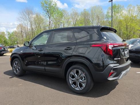 New 2026 Kia Seltos LX image 3