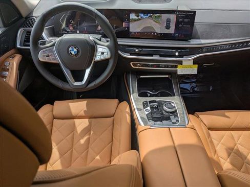 Used 2026 BMW X7 xDrive40i image 16