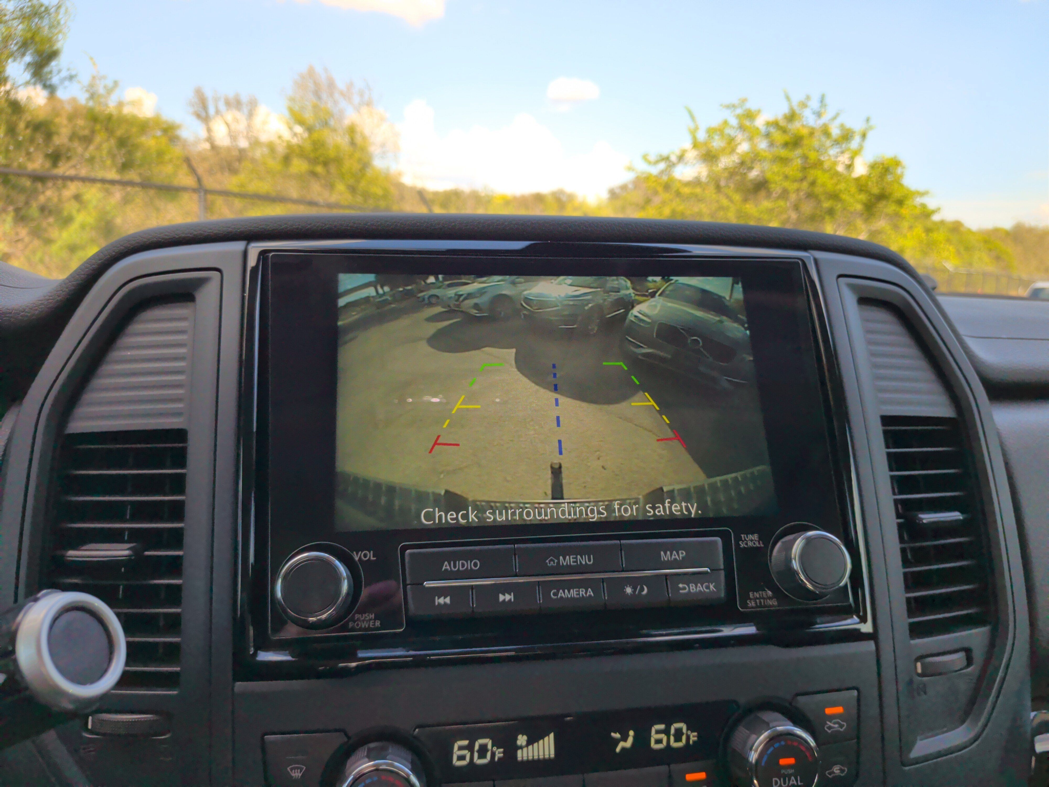 Used 2022 Nissan Titan SV w/ SV Convenience Package RWD image 18