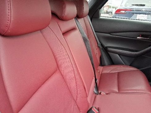 Used 2025 MAZDA CX-30 AWD 2.5 S w/ Preferred Package image 7