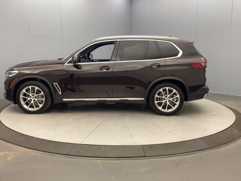Used 2023 BMW X5 xDrive40i w/ Premium Package AWD/4WD image 2