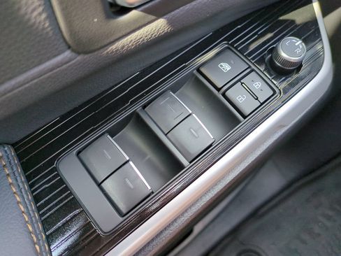 New 2026 Toyota Sienna XLE Woodland Edition AWD/4WD image 24
