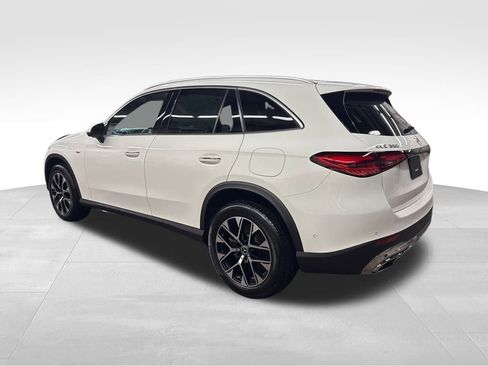 Used 2025 Mercedes-Benz GLC 350e GLC 350e image 3