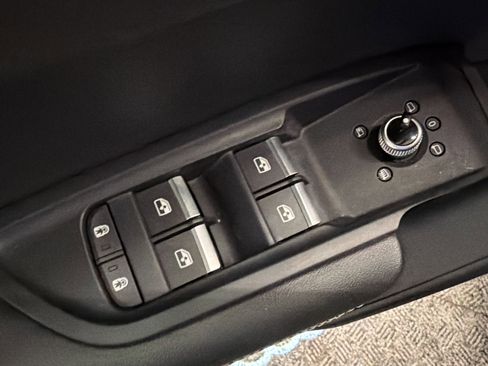 Used 2022 Audi Q5 2.0T Premium Plus w/ Premium Plus Package image 12