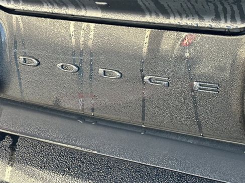 Used 2022 Dodge Challenger R/T w/ Plus Package image 25