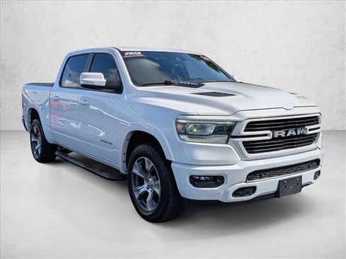 Used 2022 RAM 1500 Laramie AWD/4WD image 3