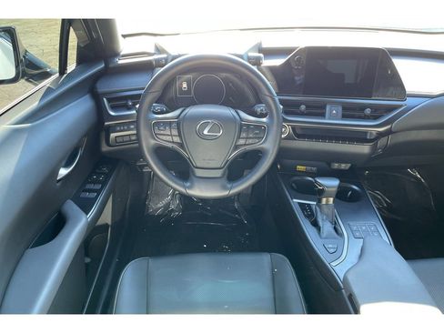 Used 2024 Lexus UX 250h F Sport image 16