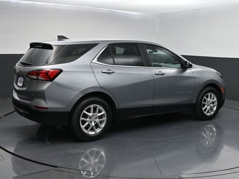 Used 2023 Chevrolet Equinox LT FWD image 7