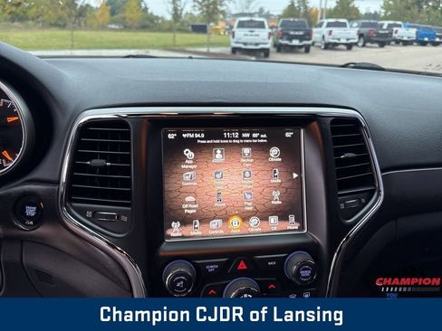 Used 2017 Jeep Grand Cherokee Altitude image 27