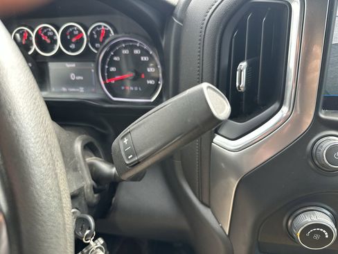 Used 2022 Chevrolet Silverado 3500 LT w/ Remote Start Package image 19