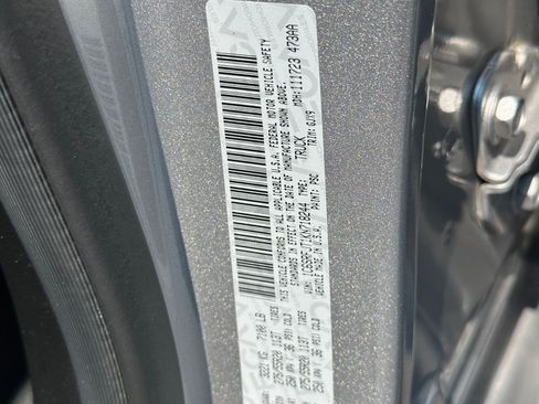 Used 2019 RAM 1500 Laramie AWD/4WD image 24