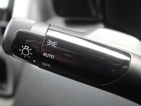 Certified 2023 Kia Sorento S FWD image 28