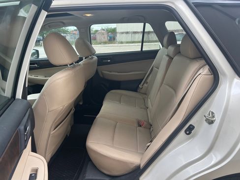 Used 2017 Subaru Outback 2.5i Limited image 16