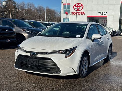 New 2026 Toyota Corolla LE image 3