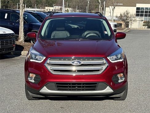 Used 2019 Ford Escape SEL image 2