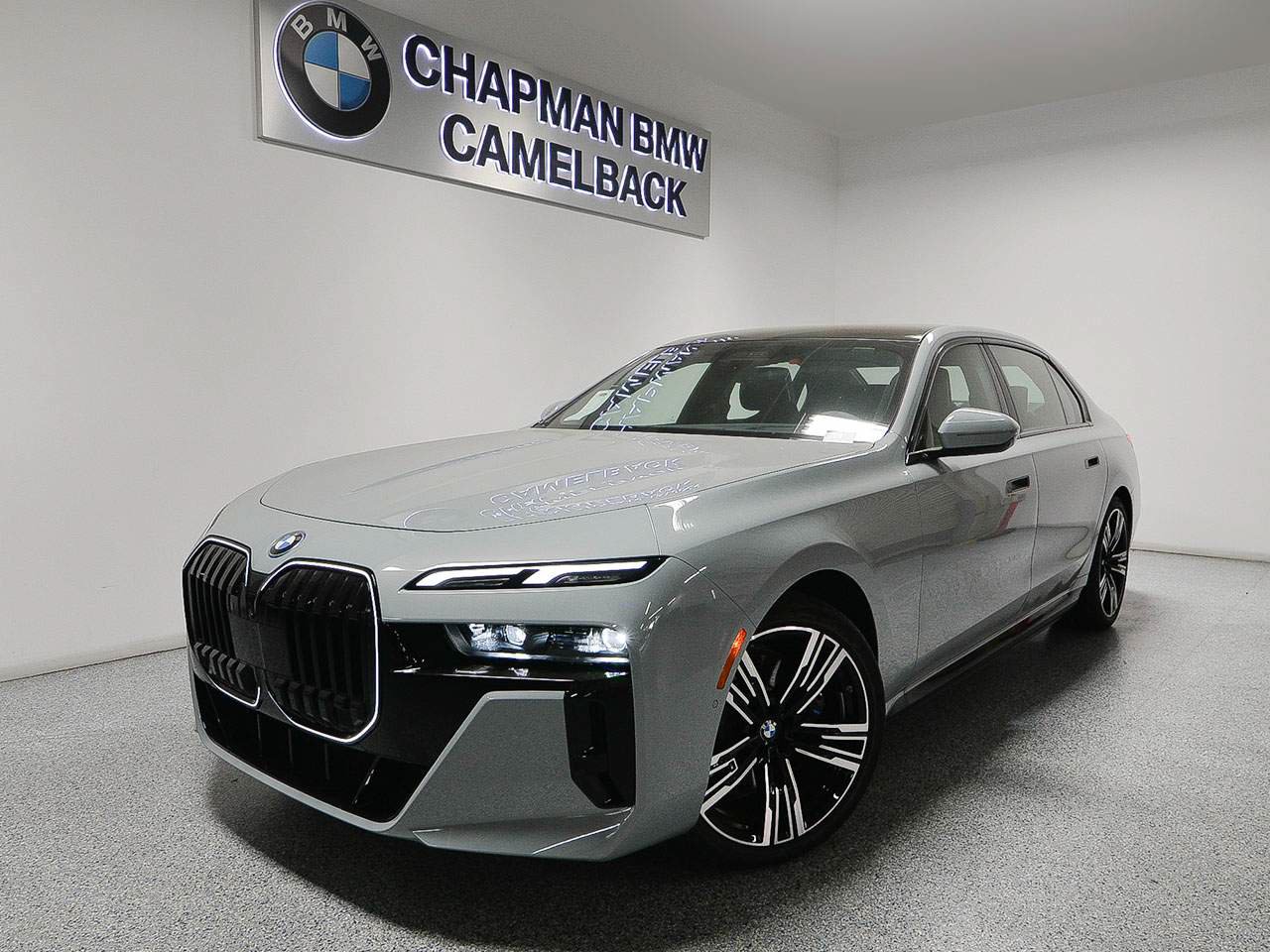 Used 2026 BMW i7 eDrive50 w/ M Sport Package RWD image 1