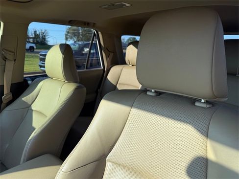 Used 2019 Toyota 4Runner Limited image 10