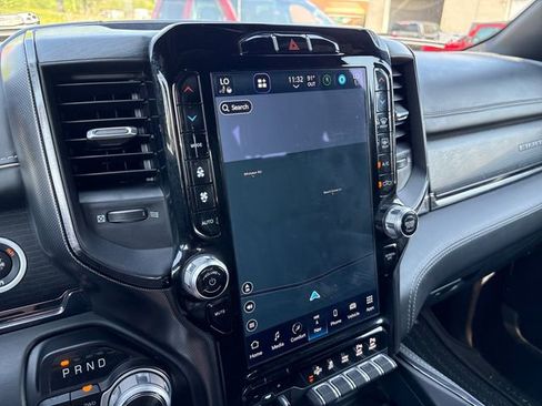 Used 2022 RAM 1500 Limited w/ Body-Colour Bumper Group AWD/4WD image 14