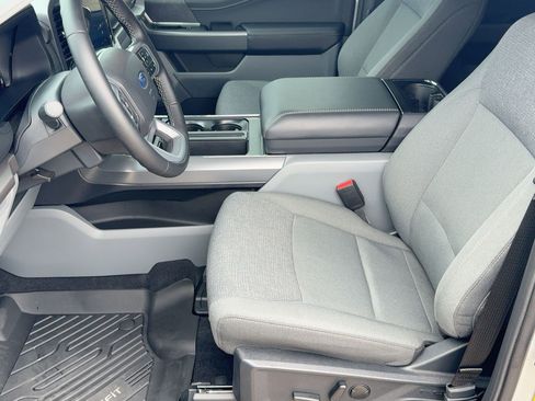 Used 2025 Ford F150 XLT w/ Equipment Group 302A MID image 5