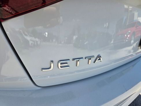 Used 2024 Volkswagen Jetta S image 11