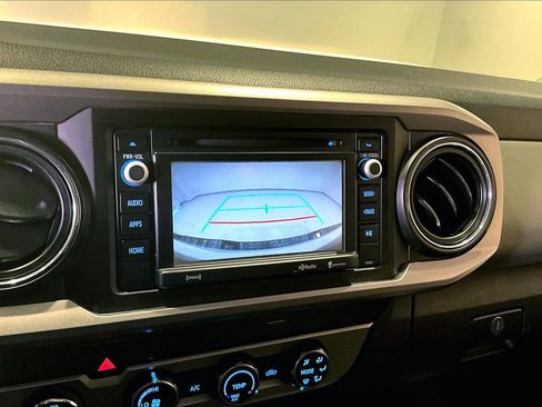 Used 2019 Toyota Tacoma SR5 image 15