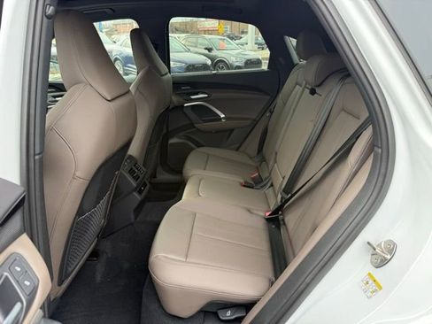 New 2025 Audi Q5 Premium Plus image 14