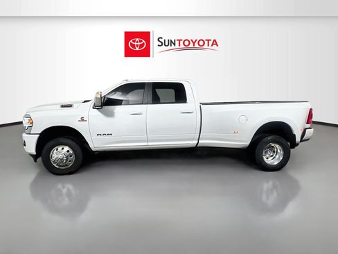 Used 2023 RAM 3500 Laramie AWD/4WD image 7